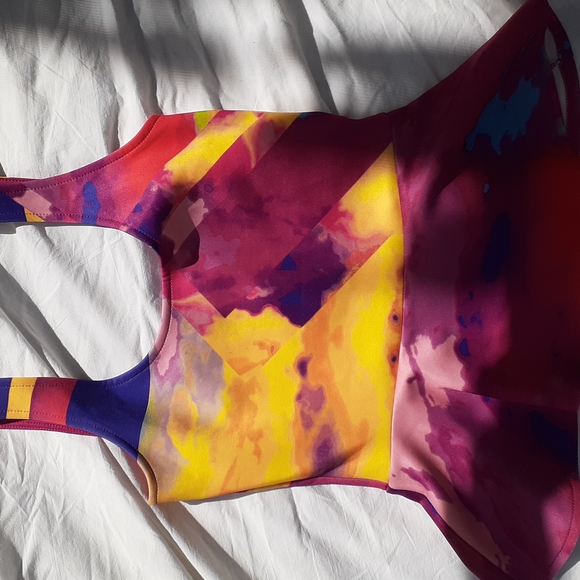 Multicolor sleeleless peplum top - Picture 4 of 6